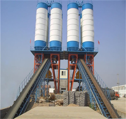 怎么建混凝土攪拌站的地基？
